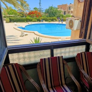 🏖️ شقة أرضية مميزة للإيجار في مارينا 1 عمارة 8
