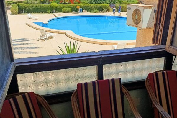 🏖️ شقة أرضية مميزة للإيجار في مارينا 1 عمارة 8