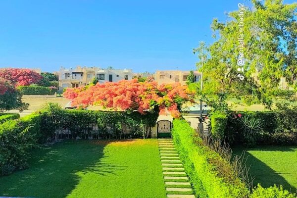 شاليه للإيجار في مارينا 6 بإطلالة مميزة على أبراج العلمين الجديدة 🏖️✨